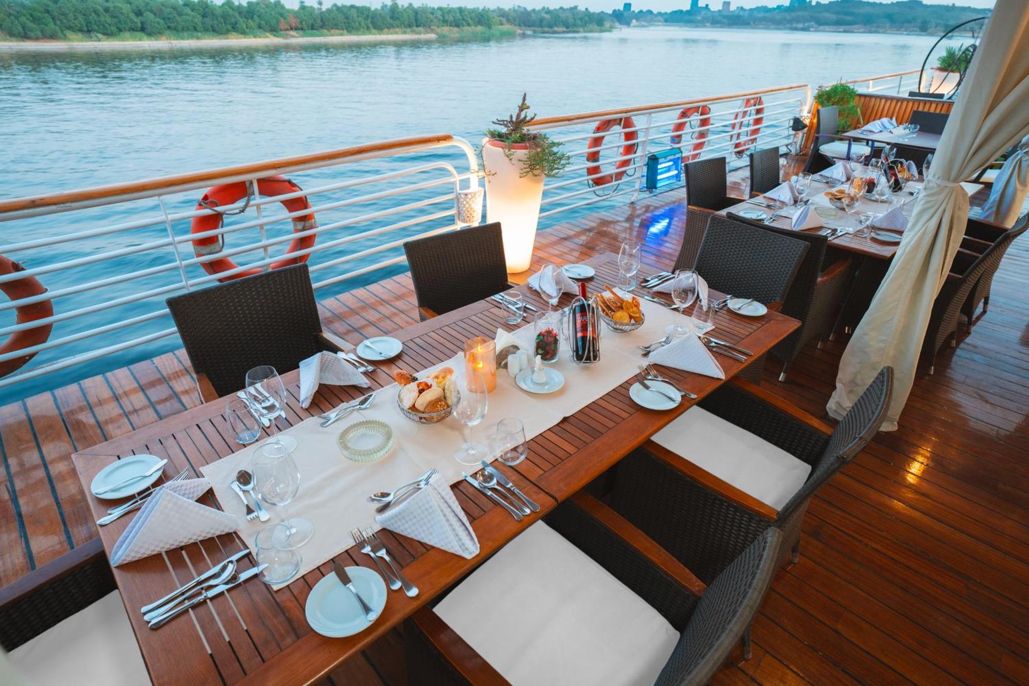 Acamar Nile Cruise - Every Monday From Luxor For 04 & 07 Nights - Every Friday From Aswan For 03 & 07 Nights Exteriér fotografie